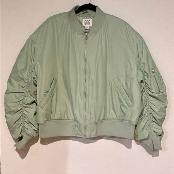 Urban Outfitters BDG - Charlie Barrel Sleeve Bomber Jacket. Large. NWT. Green - Picture 2 of 16
